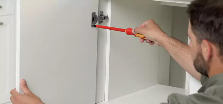 Screen Door Hinge Repair La Crescenta-Montrose
